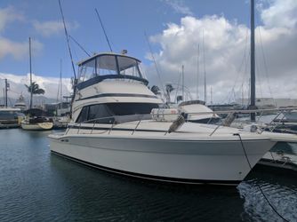 36' Riviera 2001 Yacht For Sale
